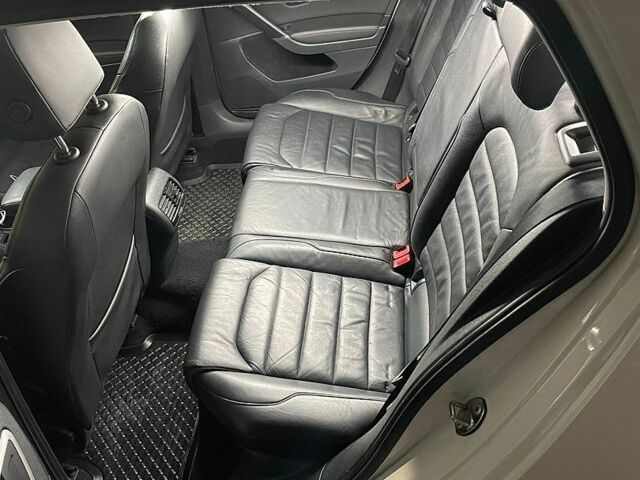 Белый Фольксваген e-Golf, объемом двигателя 0 л и пробегом 175 тыс. км за 10200 $, фото 17 на Automoto.ua