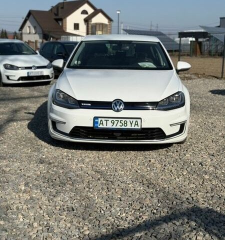 Белый Фольксваген e-Golf, объемом двигателя 0 л и пробегом 138 тыс. км за 8600 $, фото 3 на Automoto.ua