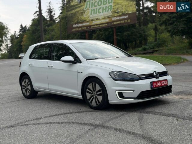 Белый Фольксваген e-Golf, объемом двигателя 0 л и пробегом 103 тыс. км за 8650 $, фото 19 на Automoto.ua