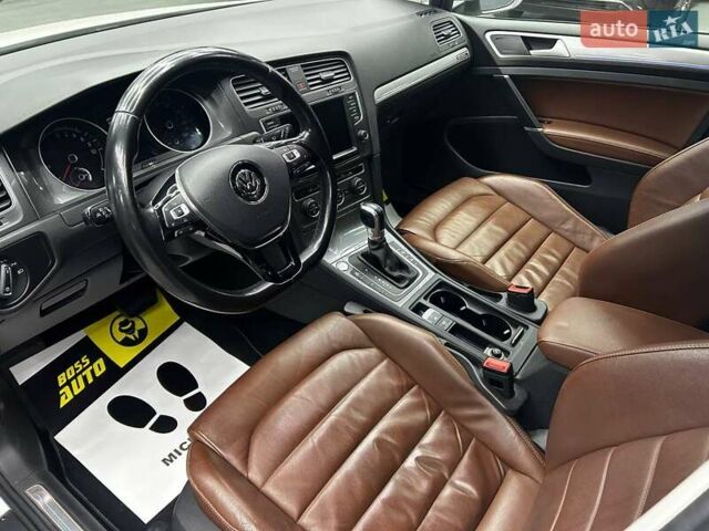 Білий Фольксваген e-Golf, об'ємом двигуна 0 л та пробігом 103 тис. км за 11800 $, фото 7 на Automoto.ua