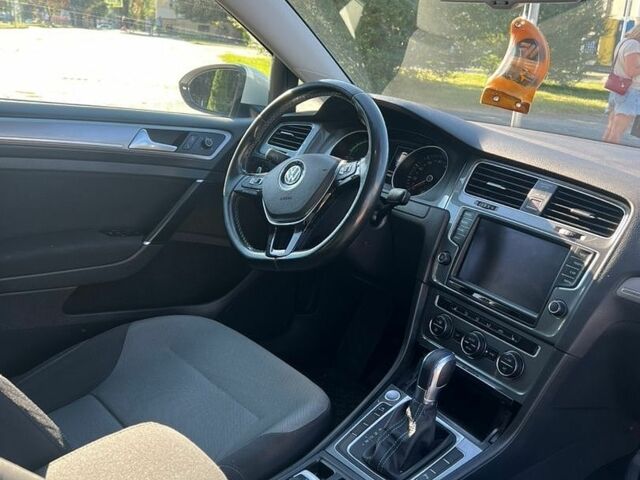 Білий Фольксваген e-Golf, об'ємом двигуна 0 л та пробігом 189 тис. км за 7850 $, фото 12 на Automoto.ua