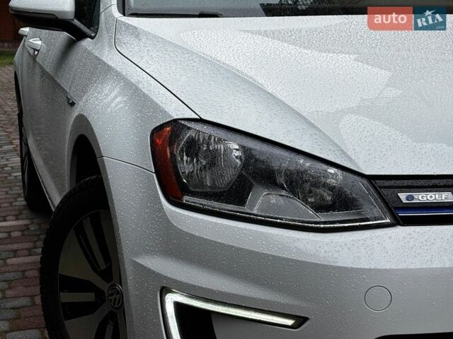 Белый Фольксваген e-Golf, объемом двигателя 0 л и пробегом 111 тыс. км за 8500 $, фото 1 на Automoto.ua