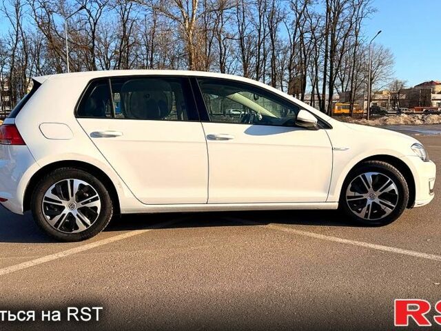 Белый Фольксваген e-Golf, объемом двигателя 0 л и пробегом 158 тыс. км за 8500 $, фото 8 на Automoto.ua