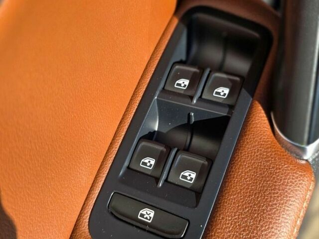 Белый Фольксваген e-Golf, объемом двигателя 0 л и пробегом 158 тыс. км за 9750 $, фото 25 на Automoto.ua