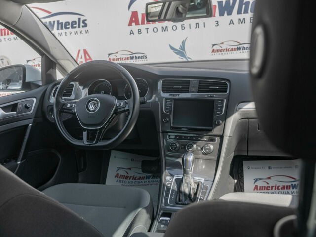 Белый Фольксваген e-Golf, объемом двигателя 0 л и пробегом 114 тыс. км за 17500 $, фото 11 на Automoto.ua