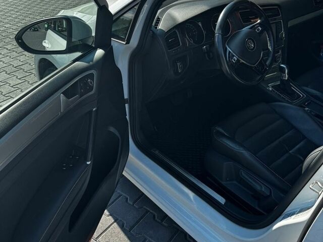 Білий Фольксваген e-Golf, об'ємом двигуна 0 л та пробігом 167 тис. км за 8200 $, фото 7 на Automoto.ua