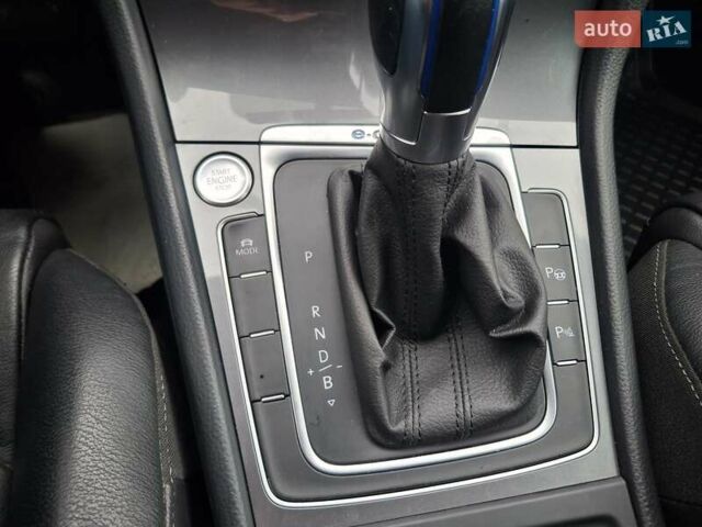 Білий Фольксваген e-Golf, об'ємом двигуна 0 л та пробігом 118 тис. км за 8800 $, фото 19 на Automoto.ua