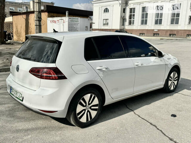 Білий Фольксваген e-Golf, об'ємом двигуна 0 л та пробігом 106 тис. км за 12300 $, фото 32 на Automoto.ua