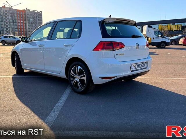 Белый Фольксваген e-Golf, объемом двигателя 0 л и пробегом 158 тыс. км за 8500 $, фото 4 на Automoto.ua