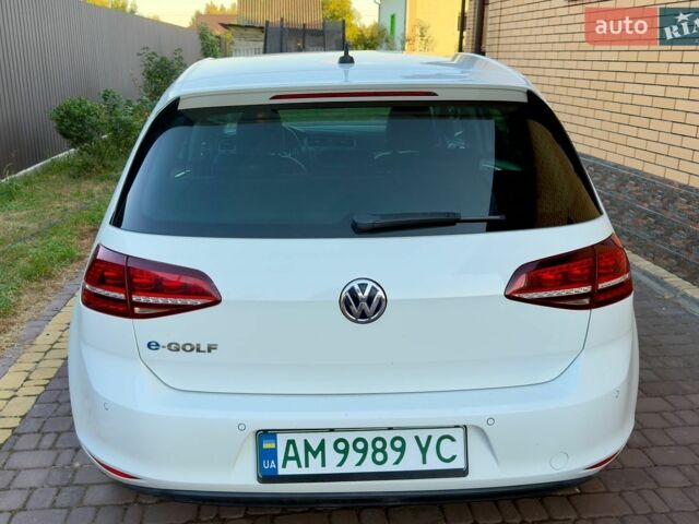Білий Фольксваген e-Golf, об'ємом двигуна 0 л та пробігом 150 тис. км за 8299 $, фото 10 на Automoto.ua