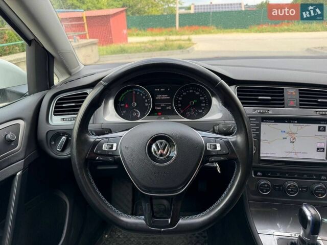 Білий Фольксваген e-Golf, об'ємом двигуна 0 л та пробігом 179 тис. км за 7500 $, фото 29 на Automoto.ua