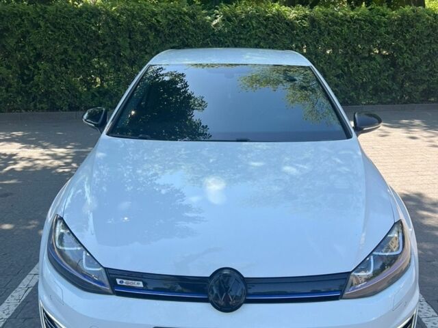 Білий Фольксваген e-Golf, об'ємом двигуна 0 л та пробігом 120 тис. км за 9000 $, фото 1 на Automoto.ua