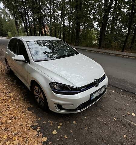 Белый Фольксваген e-Golf, объемом двигателя 0 л и пробегом 148 тыс. км за 8500 $, фото 16 на Automoto.ua