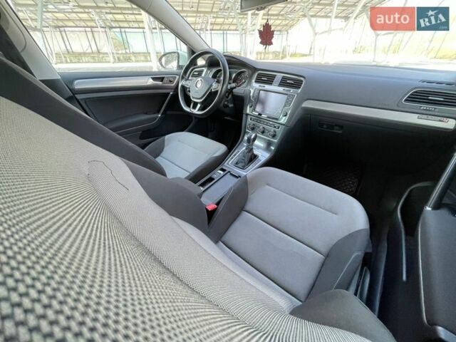 Білий Фольксваген e-Golf, об'ємом двигуна 0 л та пробігом 91 тис. км за 8490 $, фото 31 на Automoto.ua