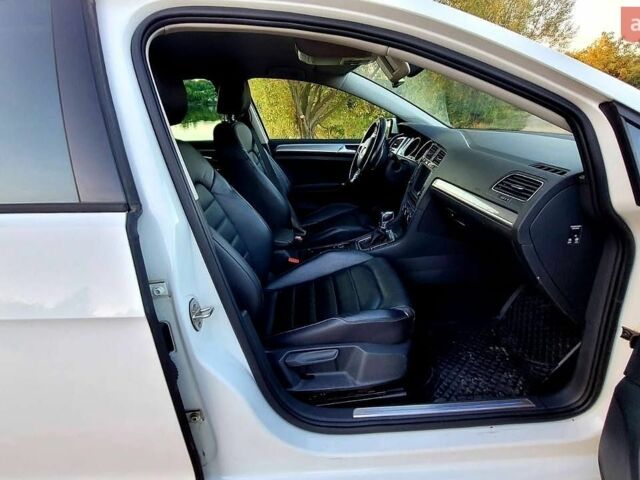Білий Фольксваген e-Golf, об'ємом двигуна 0 л та пробігом 124 тис. км за 9600 $, фото 15 на Automoto.ua