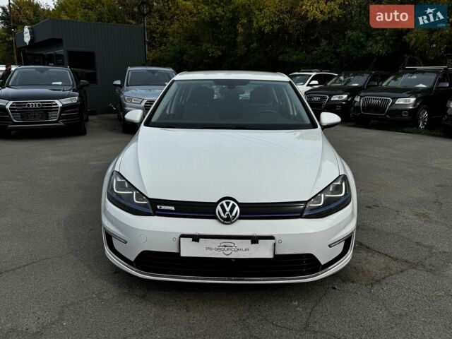 Белый Фольксваген e-Golf, объемом двигателя 0 л и пробегом 132 тыс. км за 8800 $, фото 2 на Automoto.ua