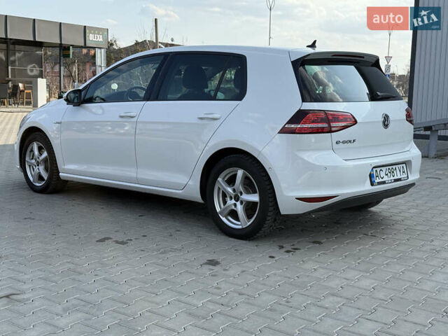 Білий Фольксваген e-Golf, об'ємом двигуна 0 л та пробігом 80 тис. км за 9800 $, фото 20 на Automoto.ua