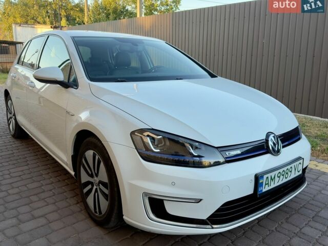 Білий Фольксваген e-Golf, об'ємом двигуна 0 л та пробігом 150 тис. км за 8299 $, фото 6 на Automoto.ua
