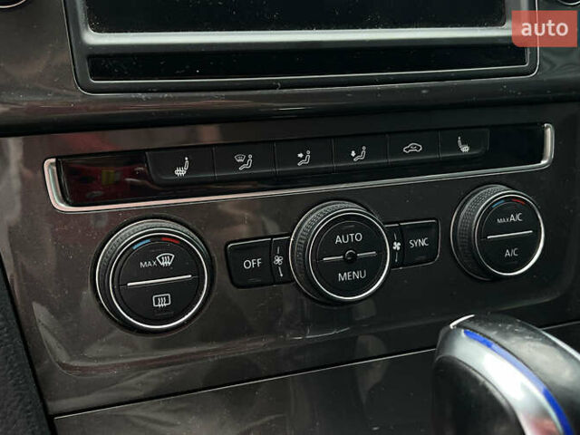 Білий Фольксваген e-Golf, об'ємом двигуна 0 л та пробігом 154 тис. км за 9999 $, фото 14 на Automoto.ua