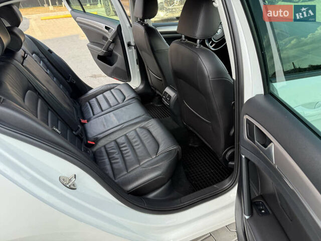 Білий Фольксваген e-Golf, об'ємом двигуна 0 л та пробігом 80 тис. км за 9800 $, фото 48 на Automoto.ua