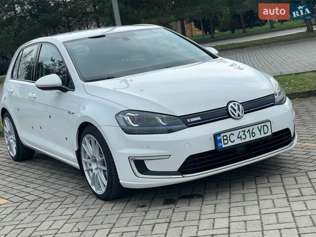 Білий Фольксваген e-Golf, об'ємом двигуна 0 л та пробігом 110 тис. км за 8499 $, фото 2 на Automoto.ua