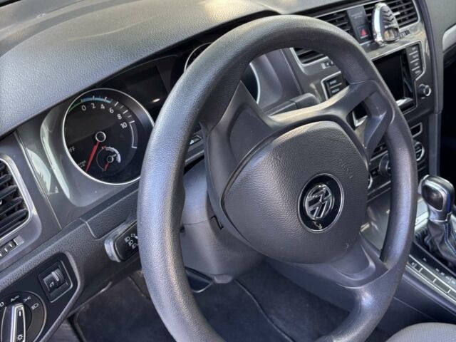 Белый Фольксваген e-Golf, объемом двигателя 0 л и пробегом 155 тыс. км за 8500 $, фото 8 на Automoto.ua