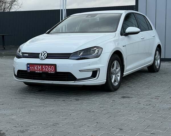 Білий Фольксваген e-Golf, об'ємом двигуна 0 л та пробігом 123 тис. км за 8500 $, фото 6 на Automoto.ua