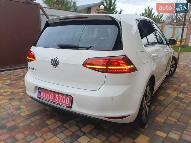 Белый Фольксваген e-Golf, объемом двигателя 0 л и пробегом 130 тыс. км за 8999 $, фото 17 на Automoto.ua