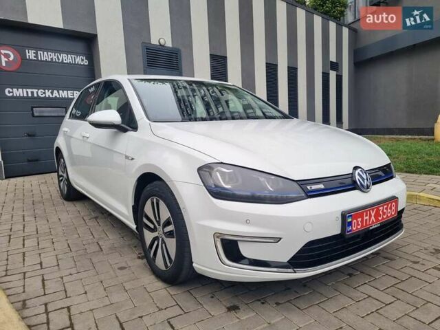 Белый Фольксваген e-Golf, объемом двигателя 0 л и пробегом 122 тыс. км за 7799 $, фото 6 на Automoto.ua