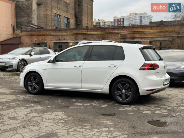 Білий Фольксваген e-Golf, об'ємом двигуна 0 л та пробігом 90 тис. км за 7900 $, фото 9 на Automoto.ua