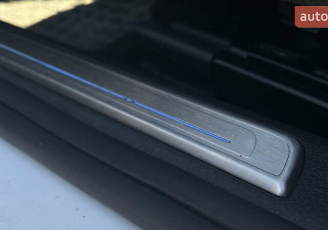 Белый Фольксваген e-Golf, объемом двигателя 0 л и пробегом 124 тыс. км за 8600 $, фото 32 на Automoto.ua