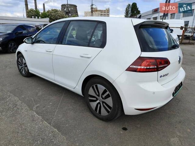 Білий Фольксваген e-Golf, об'ємом двигуна 0 л та пробігом 104 тис. км за 9199 $, фото 7 на Automoto.ua