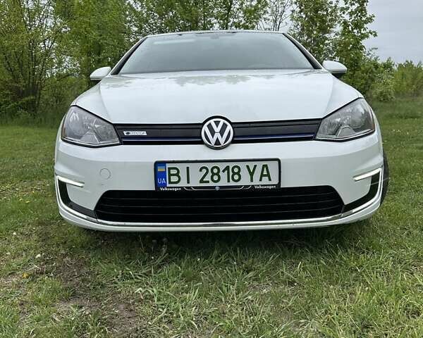 Белый Фольксваген e-Golf, объемом двигателя 0 л и пробегом 68 тыс. км за 8900 $, фото 1 на Automoto.ua