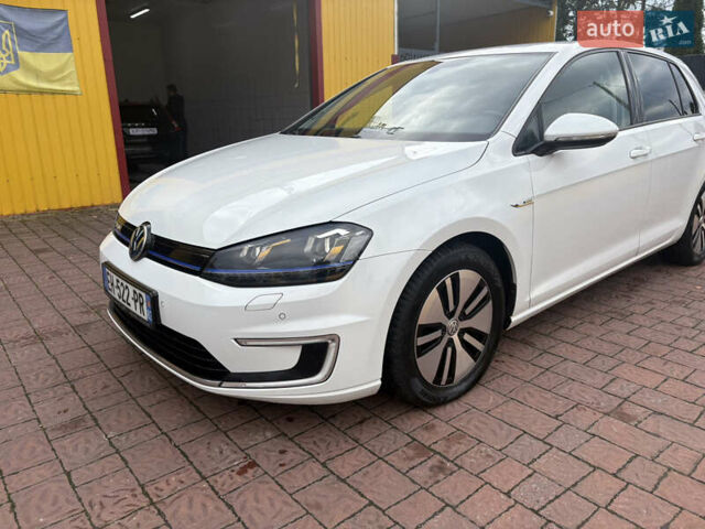Белый Фольксваген e-Golf, объемом двигателя 0 л и пробегом 110 тыс. км за 8800 $, фото 31 на Automoto.ua