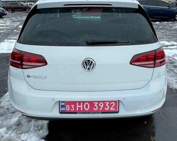 Білий Фольксваген e-Golf, об'ємом двигуна 0 л та пробігом 91 тис. км за 8500 $, фото 8 на Automoto.ua