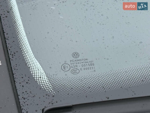 Белый Фольксваген e-Golf, объемом двигателя 0 л и пробегом 149 тыс. км за 8800 $, фото 10 на Automoto.ua