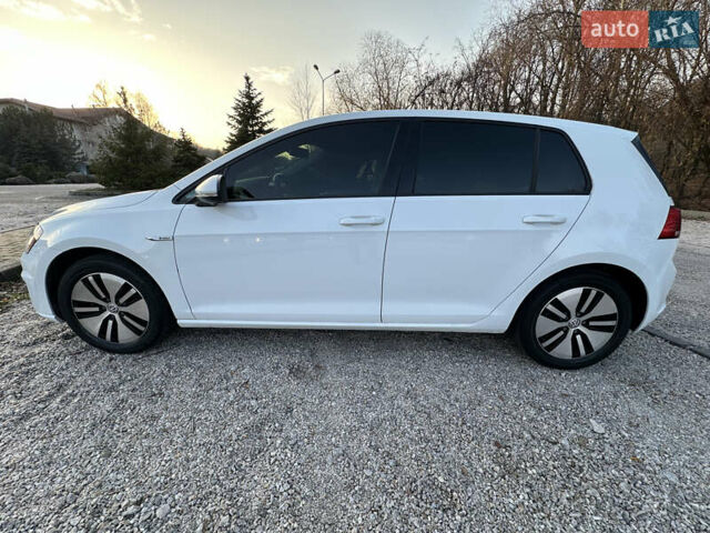 Белый Фольксваген e-Golf, объемом двигателя 0 л и пробегом 92 тыс. км за 7999 $, фото 5 на Automoto.ua