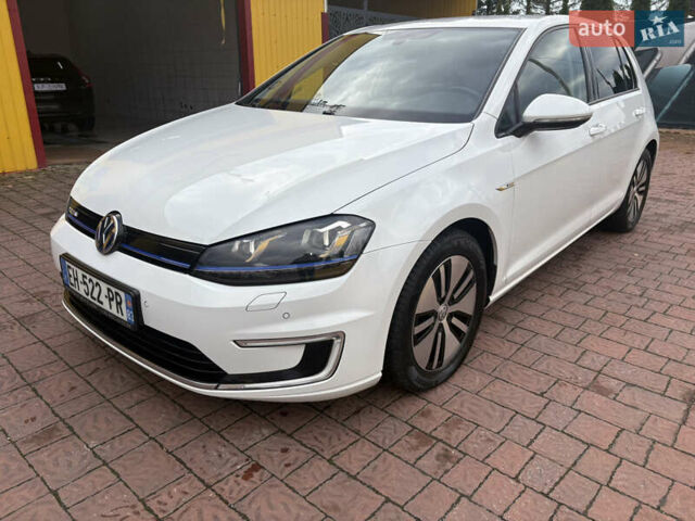 Белый Фольксваген e-Golf, объемом двигателя 0 л и пробегом 110 тыс. км за 8800 $, фото 3 на Automoto.ua