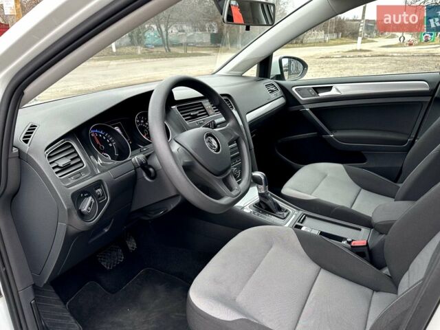 Білий Фольксваген e-Golf, об'ємом двигуна 0 л та пробігом 90 тис. км за 10300 $, фото 17 на Automoto.ua