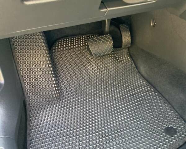 Белый Фольксваген e-Golf, объемом двигателя 0 л и пробегом 82 тыс. км за 10300 $, фото 18 на Automoto.ua