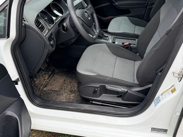 Білий Фольксваген e-Golf, об'ємом двигуна 0 л та пробігом 151 тис. км за 7200 $, фото 4 на Automoto.ua