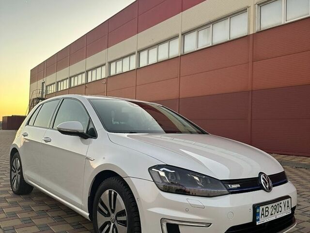 Білий Фольксваген e-Golf, об'ємом двигуна 0 л та пробігом 112 тис. км за 9500 $, фото 2 на Automoto.ua