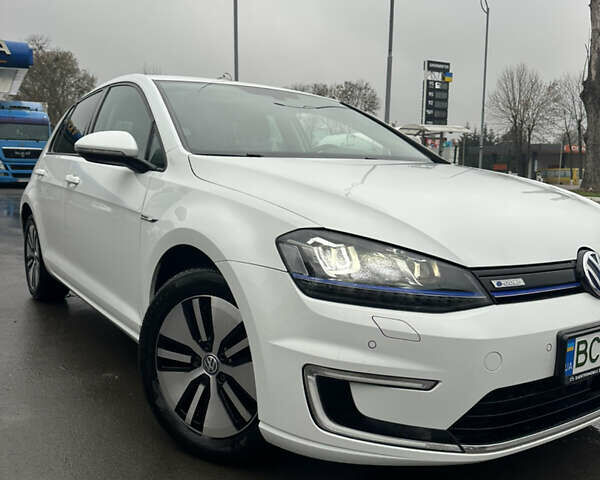 Білий Фольксваген e-Golf, об'ємом двигуна 0 л та пробігом 66 тис. км за 7500 $, фото 1 на Automoto.ua