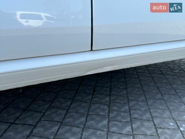 Білий Фольксваген e-Golf, об'ємом двигуна 0 л та пробігом 88 тис. км за 12000 $, фото 20 на Automoto.ua