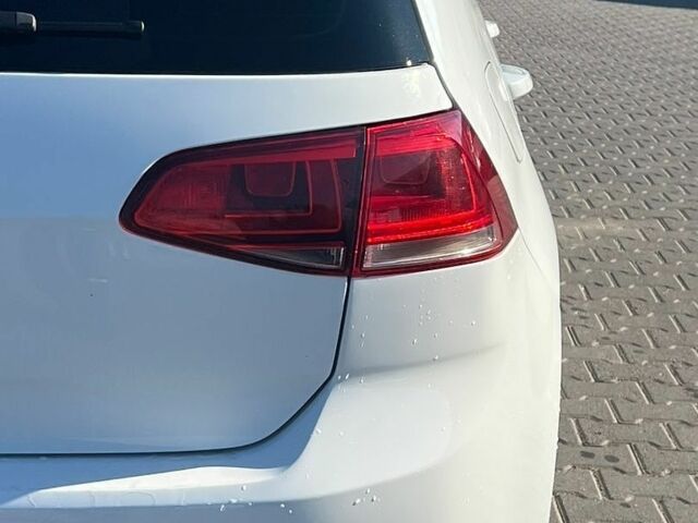 Білий Фольксваген e-Golf, об'ємом двигуна 0 л та пробігом 152 тис. км за 8500 $, фото 10 на Automoto.ua