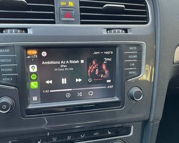 Белый Фольксваген e-Golf, объемом двигателя 0 л и пробегом 102 тыс. км за 7100 $, фото 17 на Automoto.ua