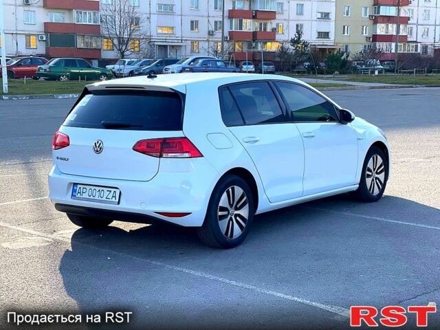 Белый Фольксваген e-Golf, объемом двигателя 0 л и пробегом 86 тыс. км за 13000 $, фото 4 на Automoto.ua