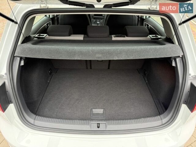 Білий Фольксваген e-Golf, об'ємом двигуна 0 л та пробігом 34 тис. км за 10999 $, фото 12 на Automoto.ua
