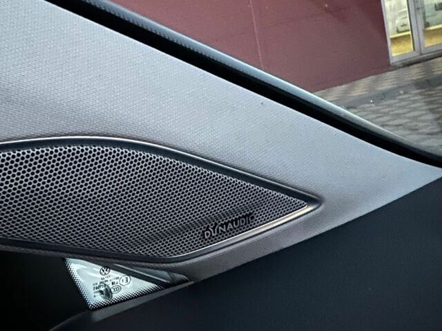 Білий Фольксваген e-Golf, об'ємом двигуна 0 л та пробігом 112 тис. км за 9500 $, фото 20 на Automoto.ua