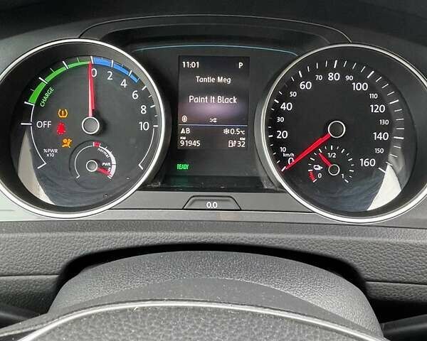 Білий Фольксваген e-Golf, об'ємом двигуна 0 л та пробігом 91 тис. км за 8500 $, фото 12 на Automoto.ua